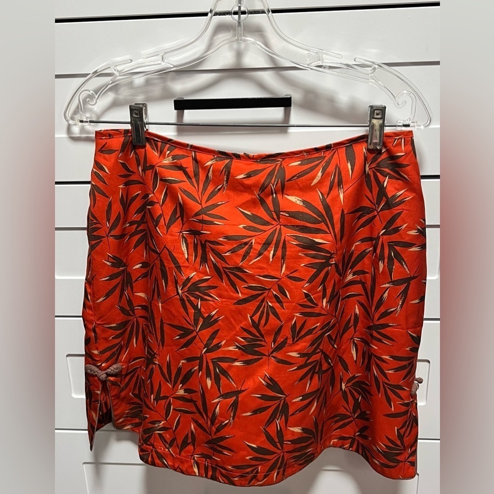 Anne Carson Orange and Brown Leaf Print Skirt
